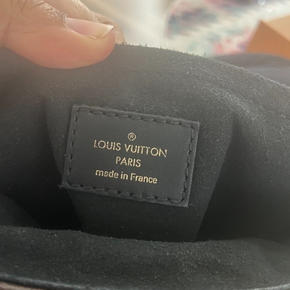 LOCKY BB LV - Picture 9 of 12